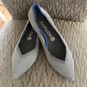 Rothys The Point Ballet Flats Machine Washable Pebble Grey Knit